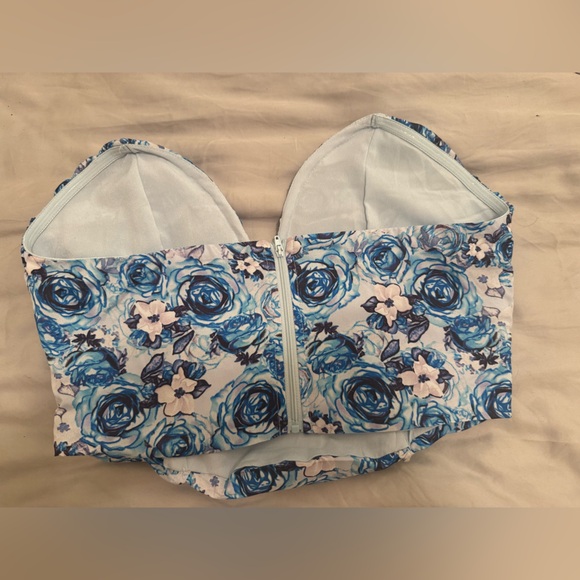 Revolve Ruched Corset Bodice Top in Blue Floral - Picture 3 of 6